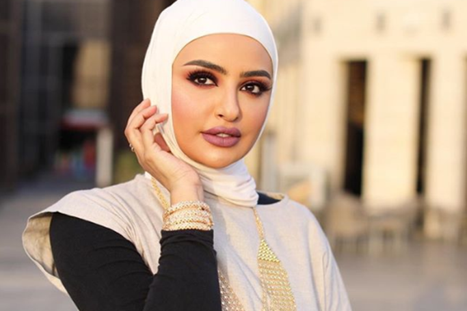 Kuwaiti Beauty Blogger Causing Controversy